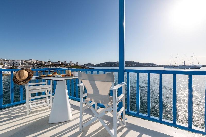 Bluetopia Suites Mykonos Town Zewnętrze zdjęcie